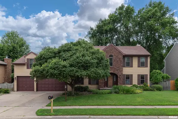 4490 Hamilton Drive, Bettendorf, IA 52722