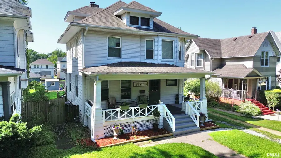 631 5th Avenue South, Clinton, IA 52732 - Image #2