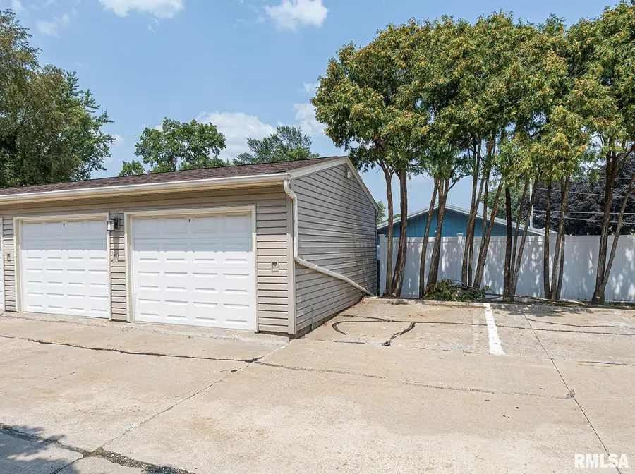 2112 35th Street #7, Rock Island, IL 61201 - Image #3