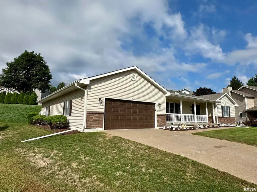 613 33rd Avenue North, Clinton, IA 52732 - Image #2