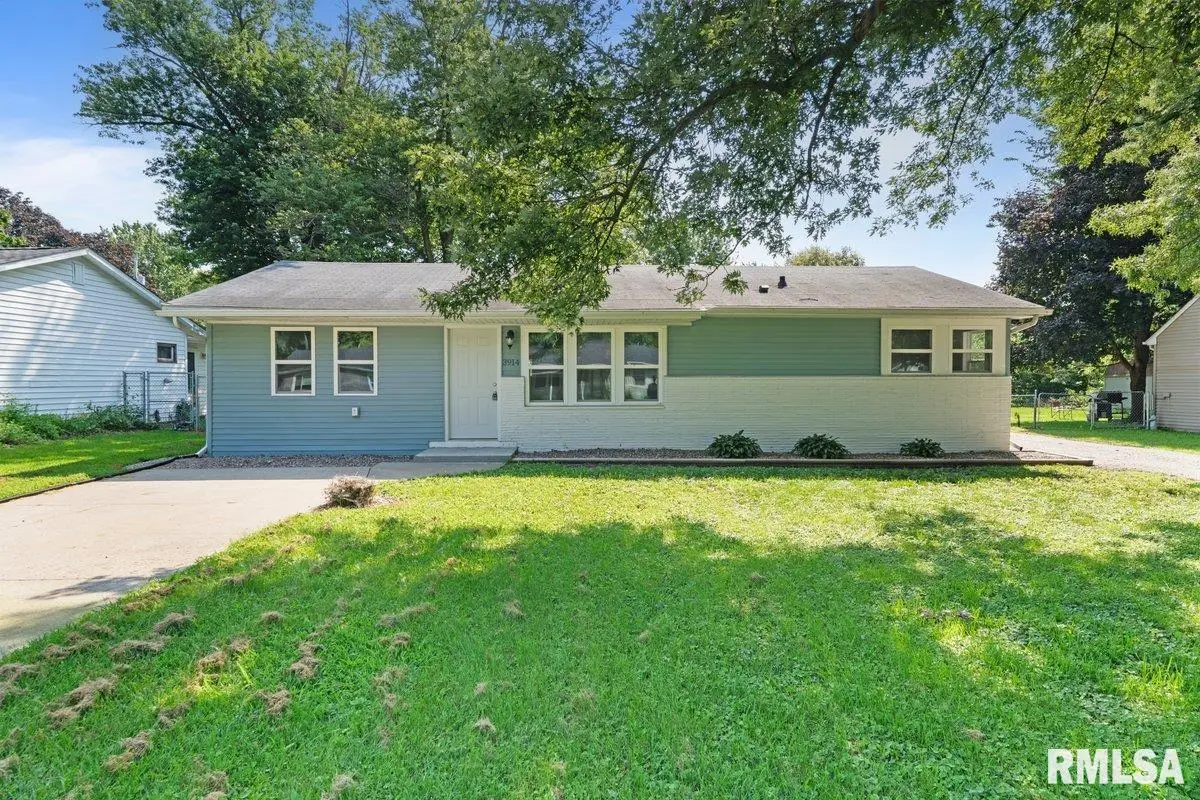 3914 15th Street B, Moline, IL 61265 - Image #1