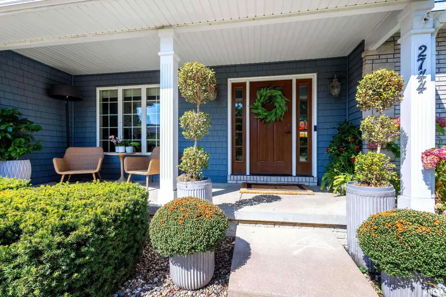 2744 Rosehill Avenue, Bettendorf, IA 52722 - Image #2