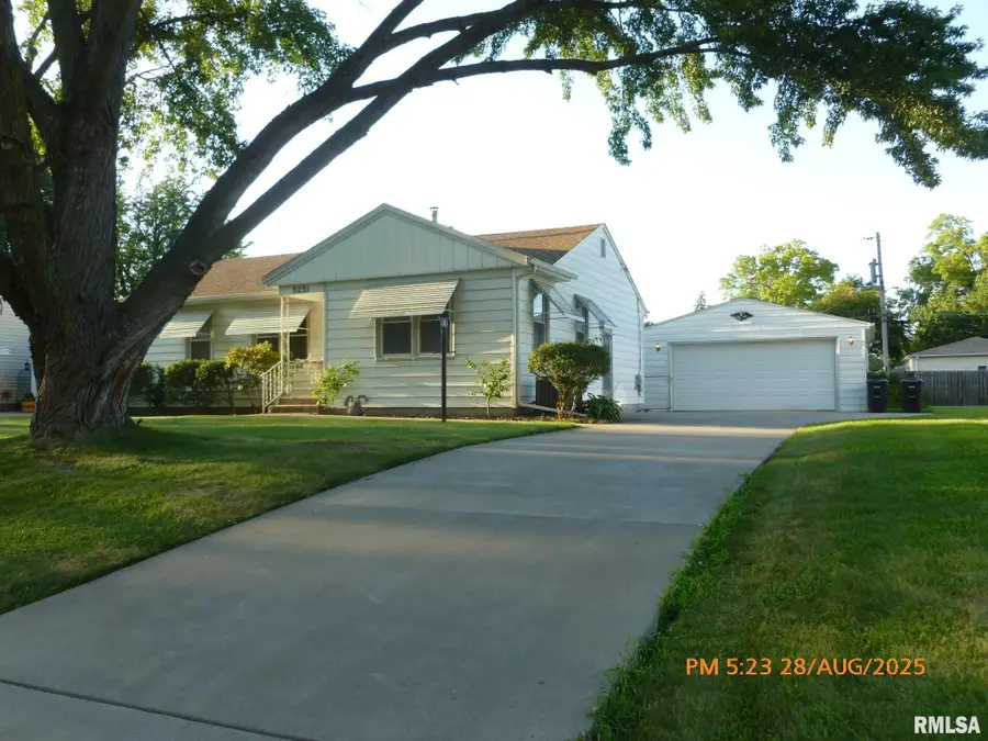 3231 38th Avenue, Rock Island, IL 61201 - Image #2