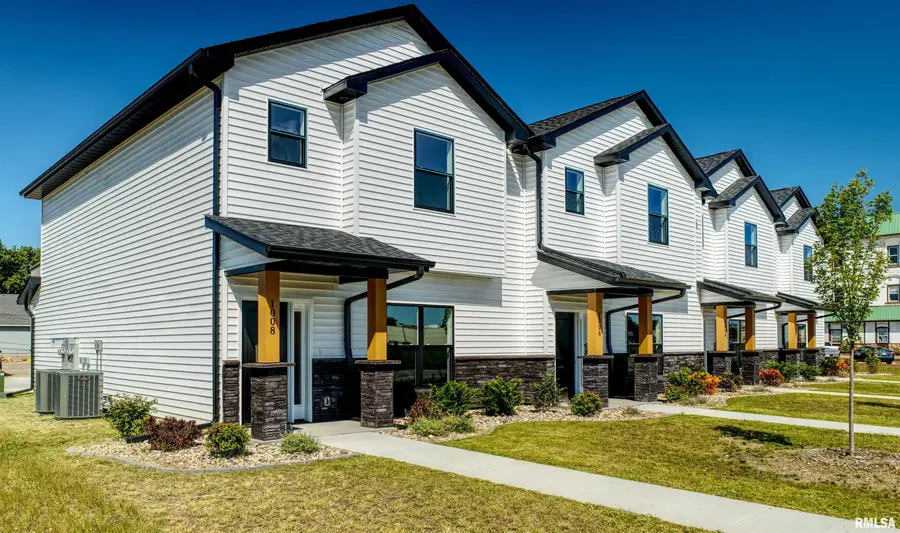 1006 S 4th Street, Clinton, IA 52732 - Image #3