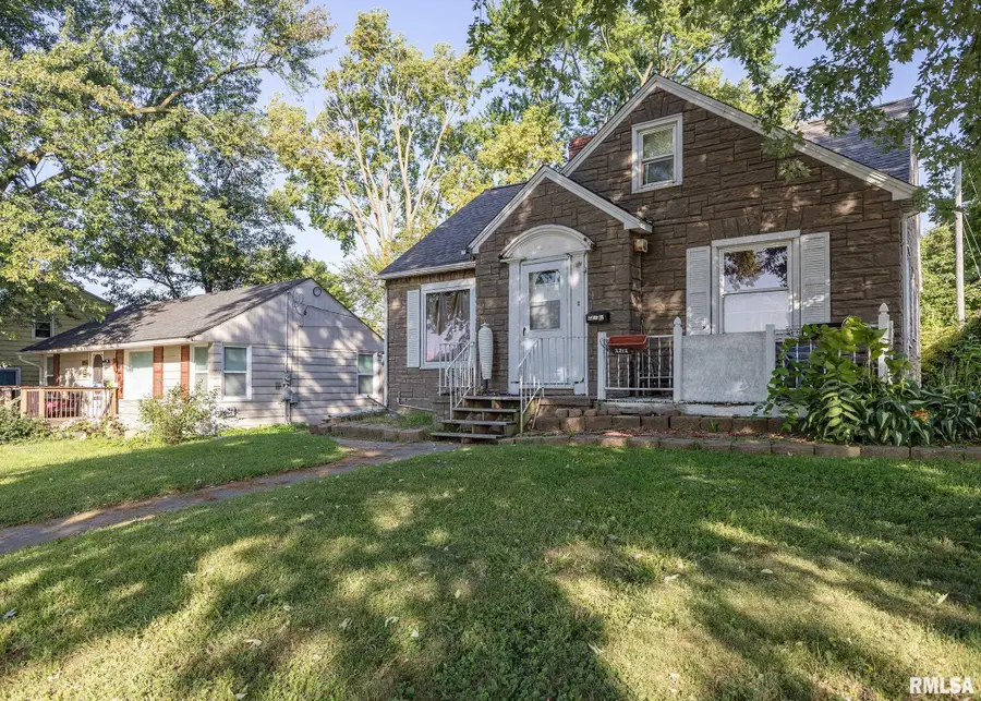 2212 Iowa Avenue, Clinton, IA 52732 - Image #2