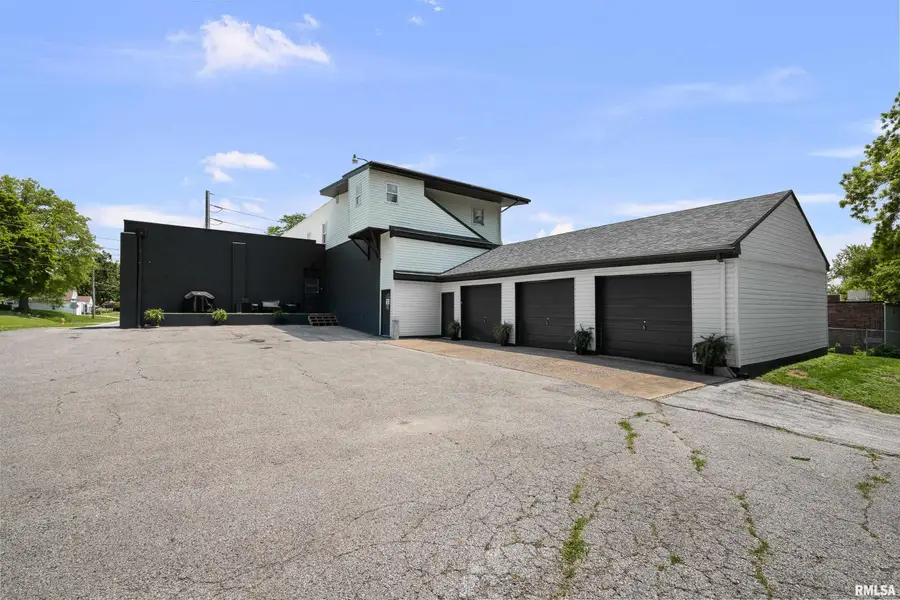 2400 24th Street, Rock Island, IL 61201 - Image #2
