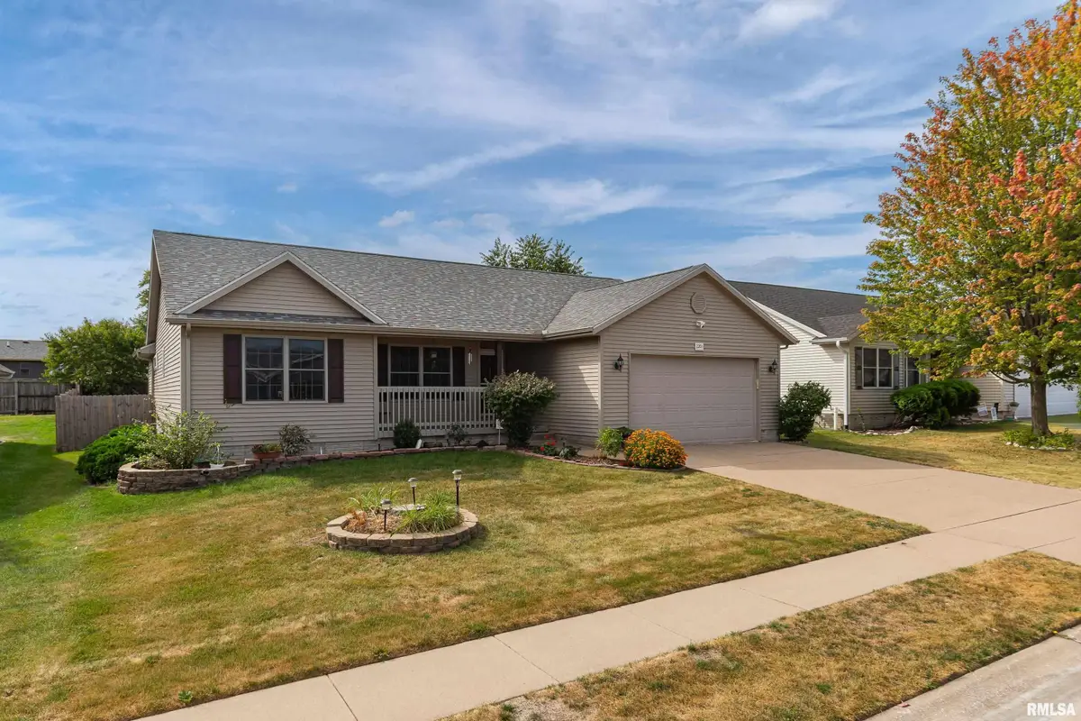 2203 W 59th Street, Davenport, IA 52806 - #1