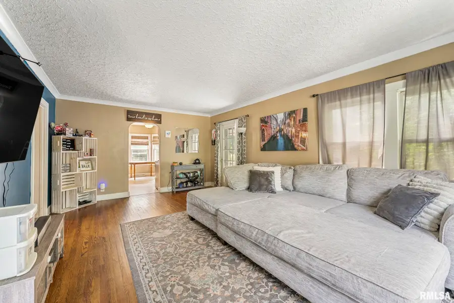 1136 20th Avenue, East Moline, IL 61244 - Image #2