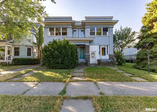 513 6th Avenue South, Clinton, IA 52732