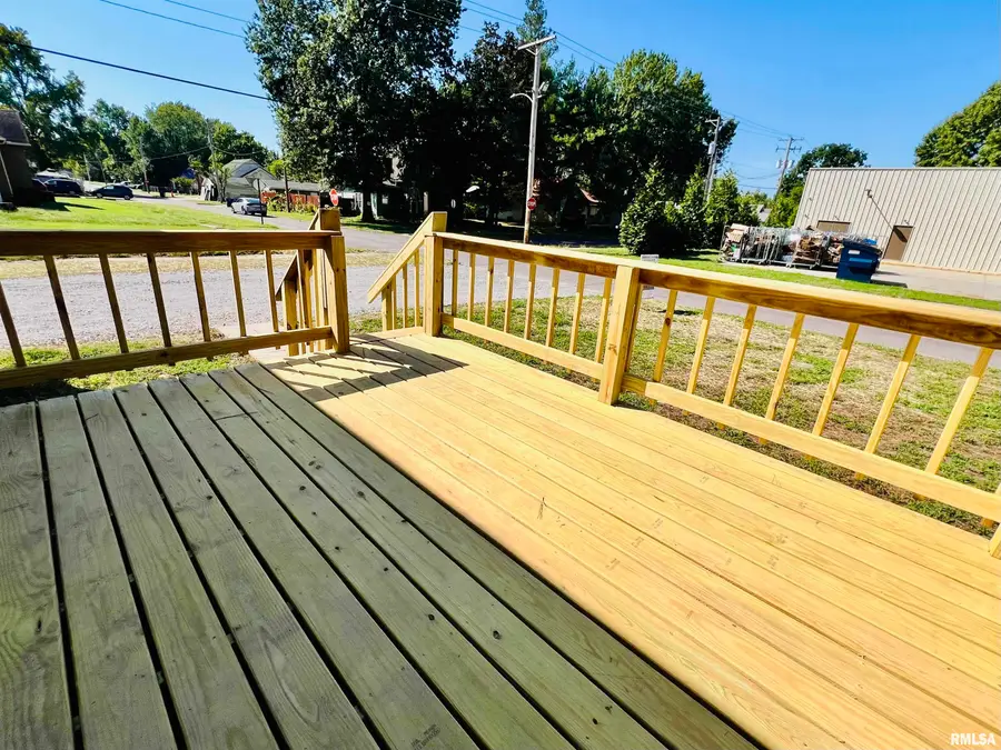 1101 E Oak Street, West Frankfort, IL 62896 - Image #3