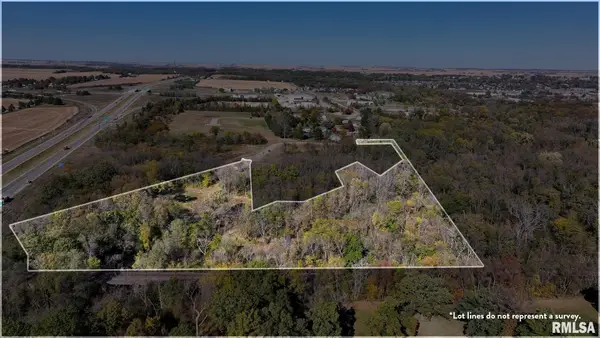 302 Silver Creek Road, De Witt, IA 52742