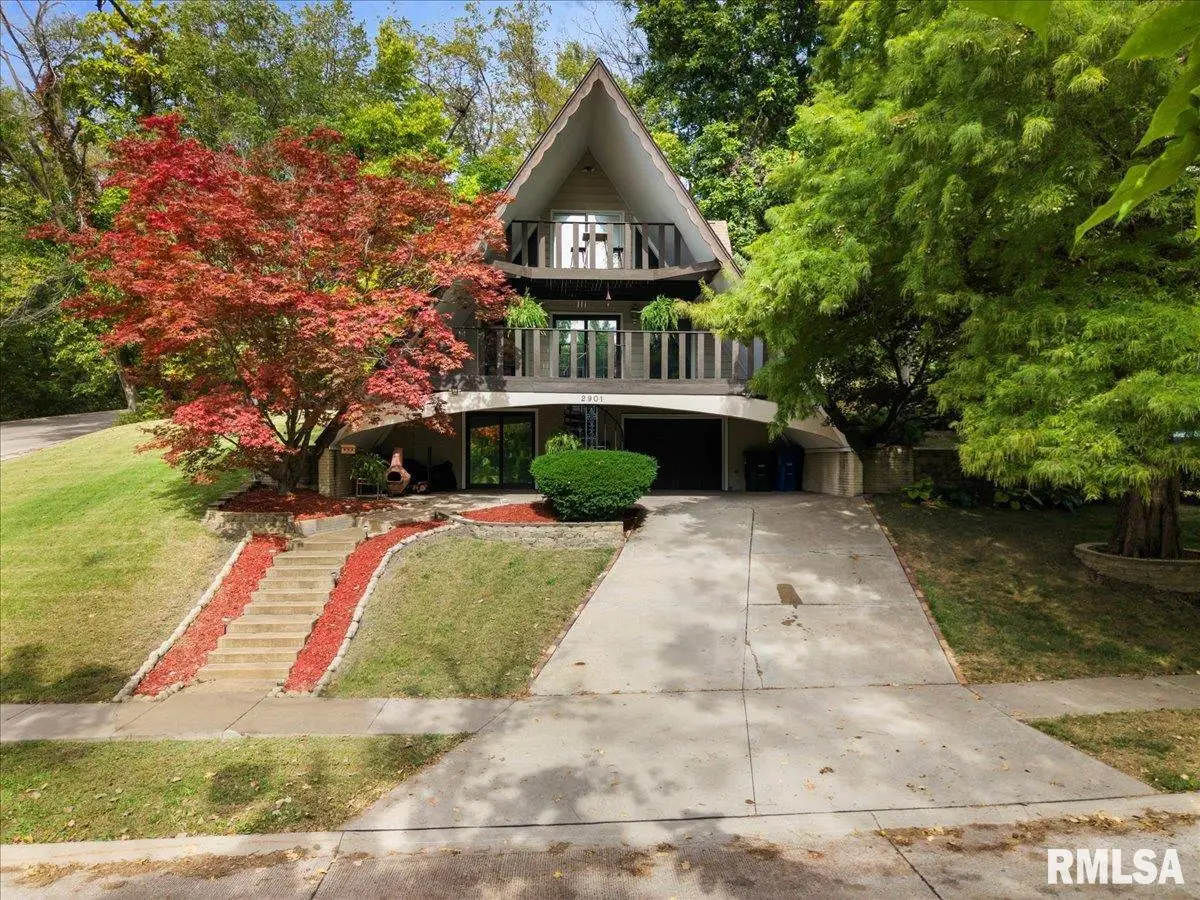 2901 32nd Avenue, Moline, IL 61265-6945 - #1