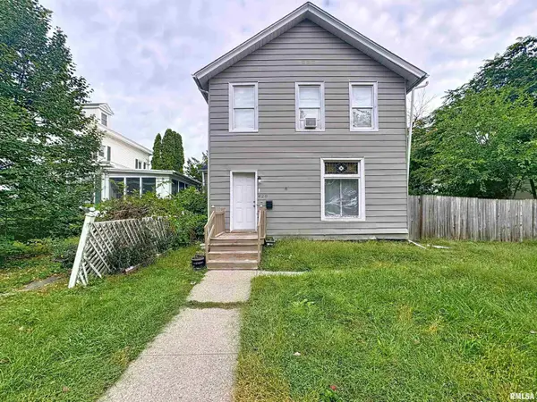 420 Kirkwood Boulevard, Davenport, IA 52803-4423