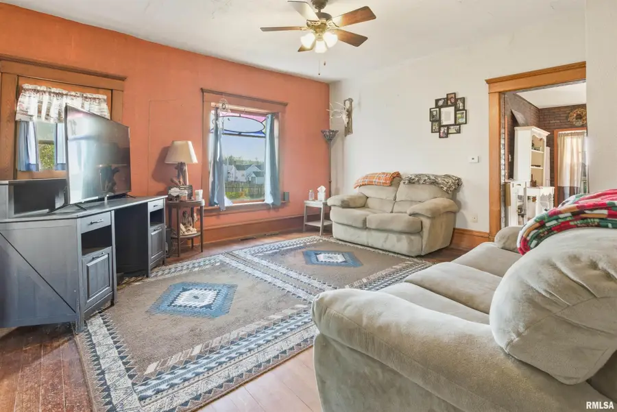 401 Jefferson Avenue, Lowden, IA 52255 - Image #3