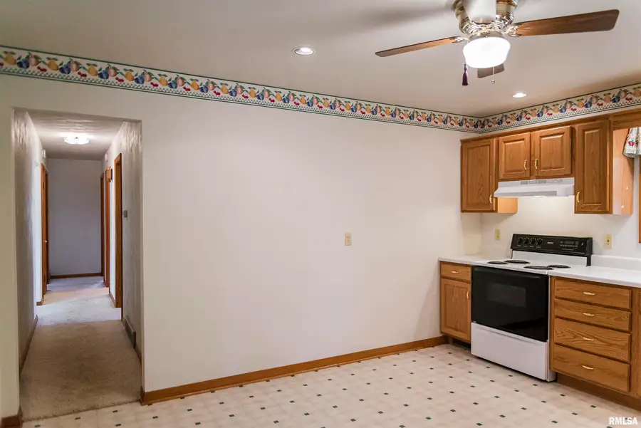 921 Santa Maria Street, Quincy, IL 62305 - Image #3