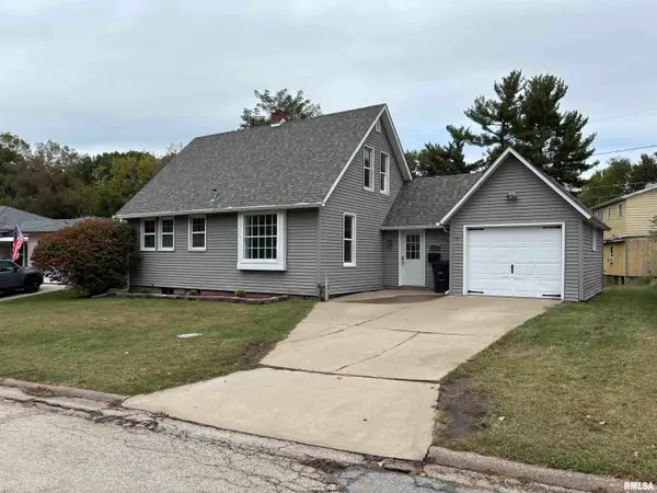 3153 15th Avenue, Moline, IL 61265-3330