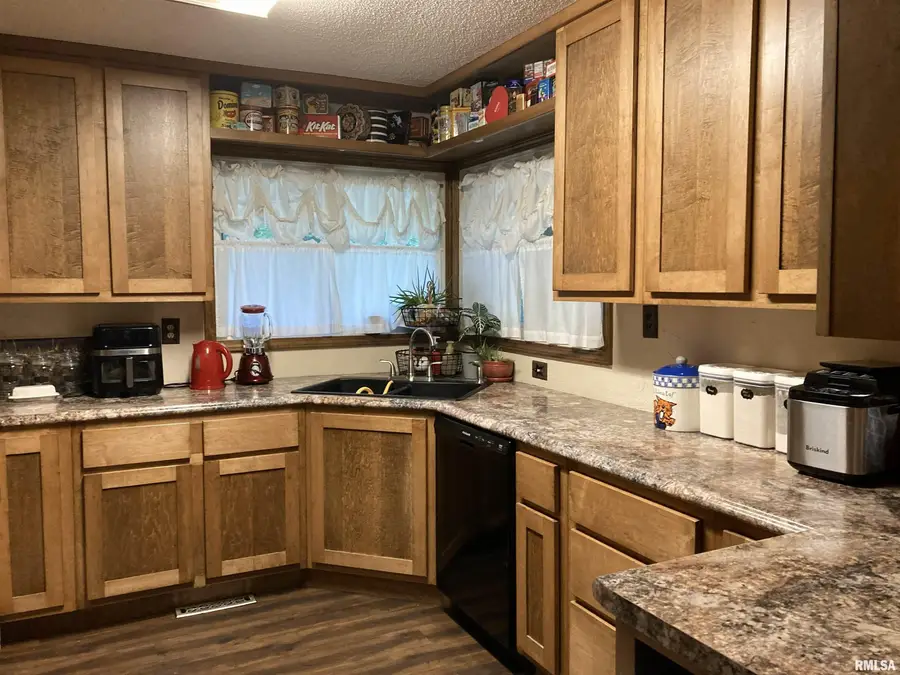 420 S 27th Street, Herrin, IL 62948 - Image #3