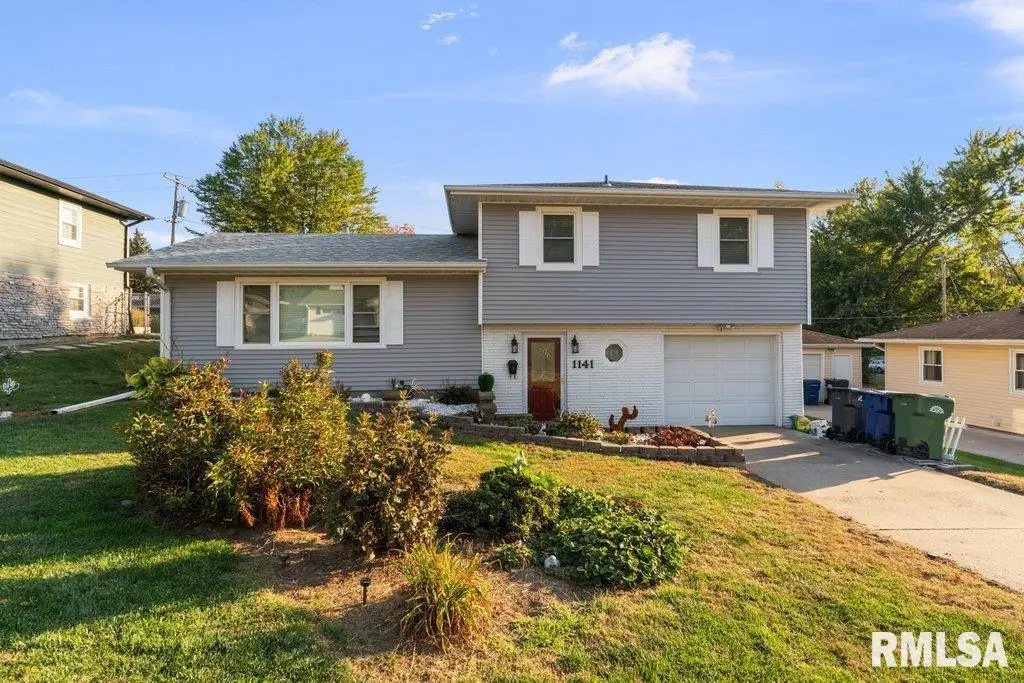 1141 6th Avenue North, Clinton, IA 52732 - Image #1