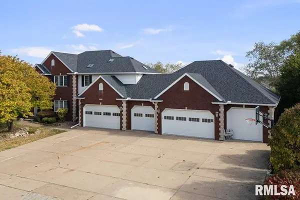 2924 E 45th Court, Davenport, IA 52807