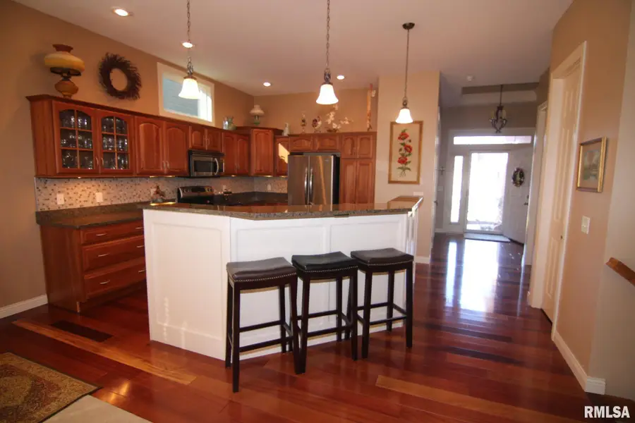 3179 Meridith Way, Bettendorf, IA 52722 - Image #2