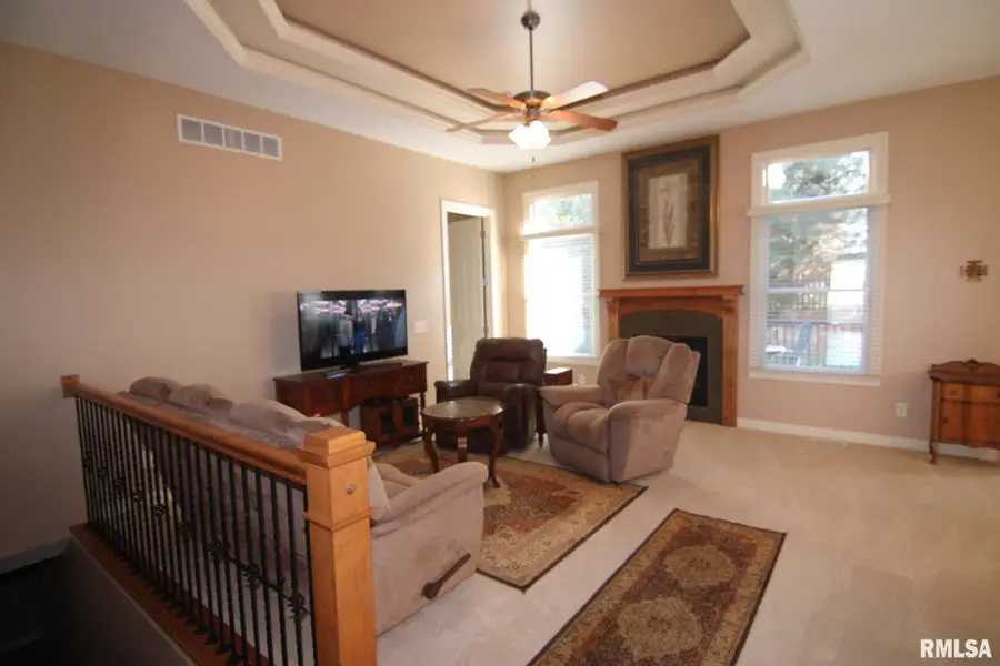 3179 Meridith Way, Bettendorf, IA 52722 - Image #3