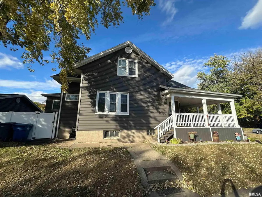 626 Argyle Court, Clinton, IA 52732 - Image #2