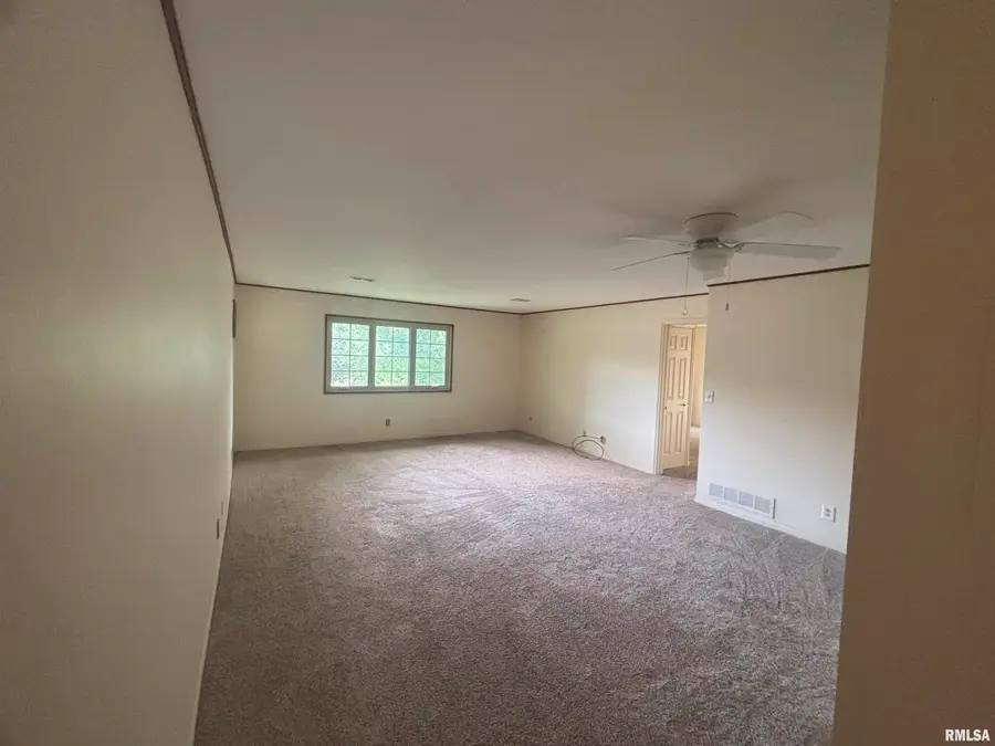 920 17th Street, Moline, IL 61265 - Image #3