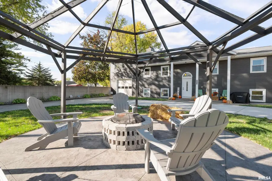 3770 E Harbor Drive, Bettendorf, IA 52722 - Image #3