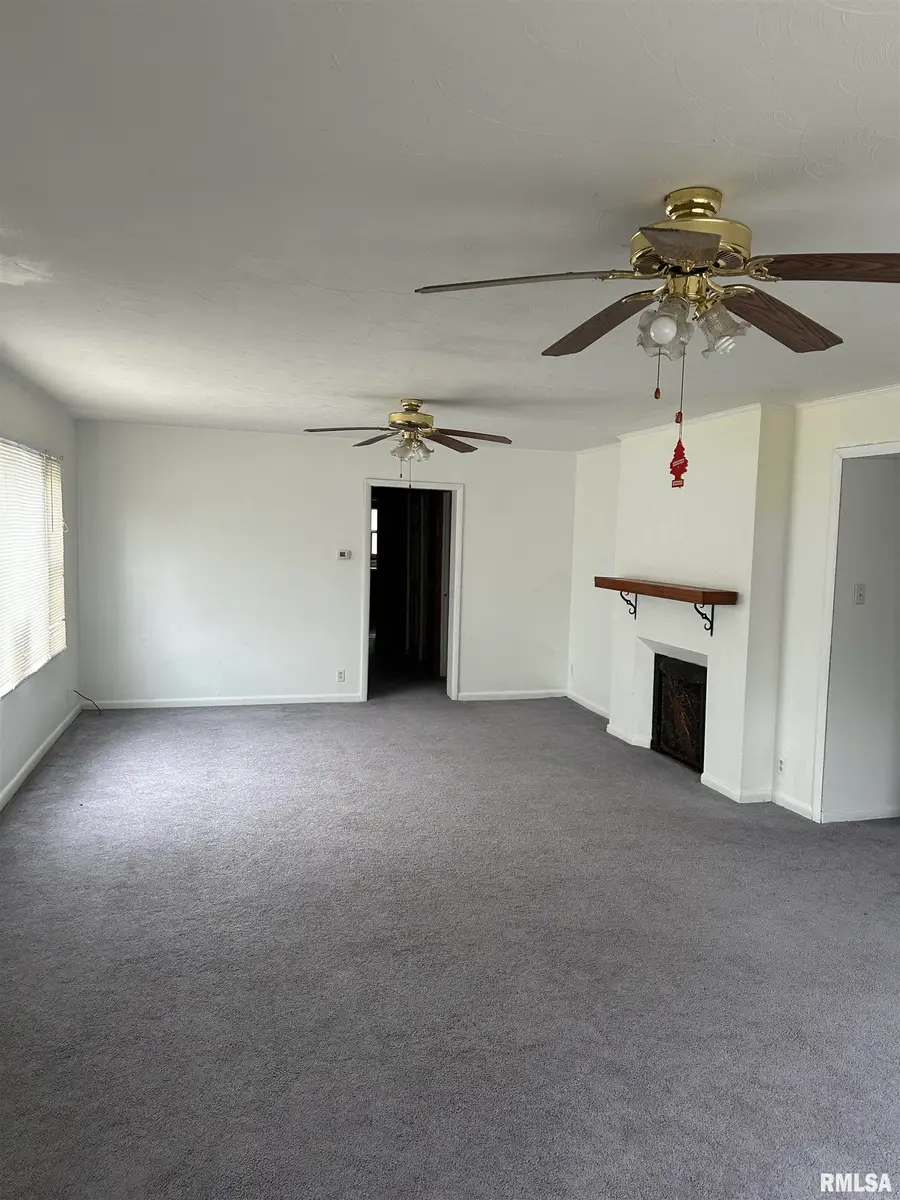 620 N 10th Street, Herrin, IL 62948 - #2