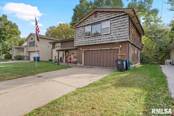 3604 32nd Avenue, Moline, IL 61265