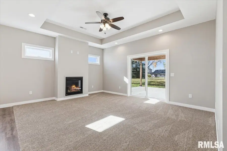 1323 5th Avenue, De Witt, IA 52742 - Image #3