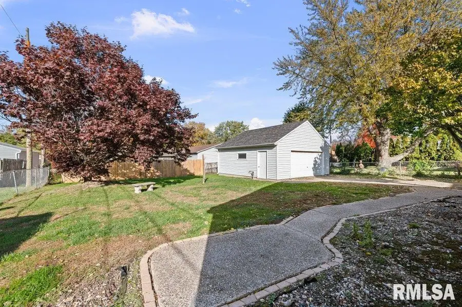 1115 35th Avenue Court, East Moline, IL 61244 - Image #3