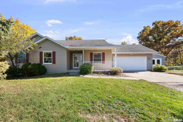 1617 300th Street, Sherrard, IL 61281-8575