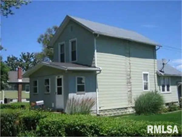 811 Pershing Boulevard, Clinton, IA 52732