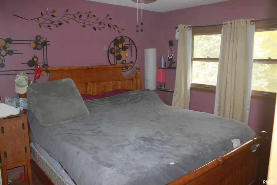 2122 Cody Street, Bettendorf, IA 52722 - Image #3