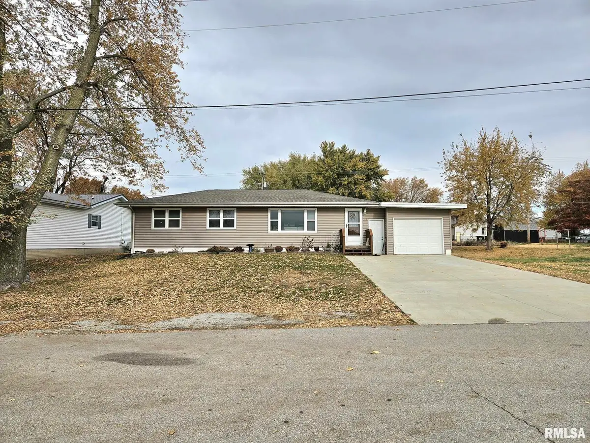 112 W Linn Street, Lone Tree, IA 52755 - Image #1