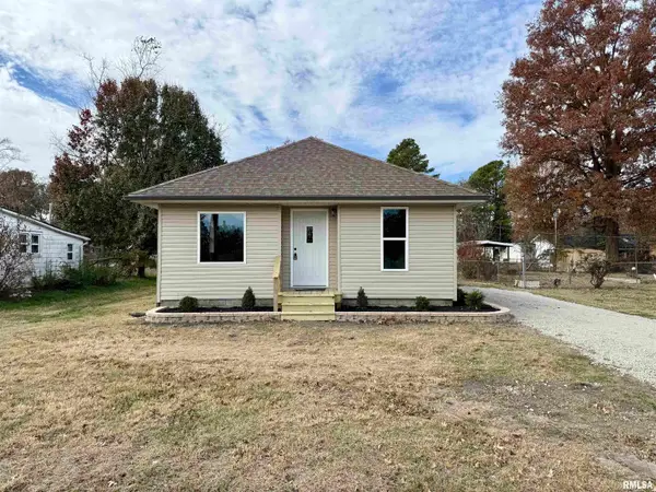 1805 N 13th Street, Herrin, IL 62948