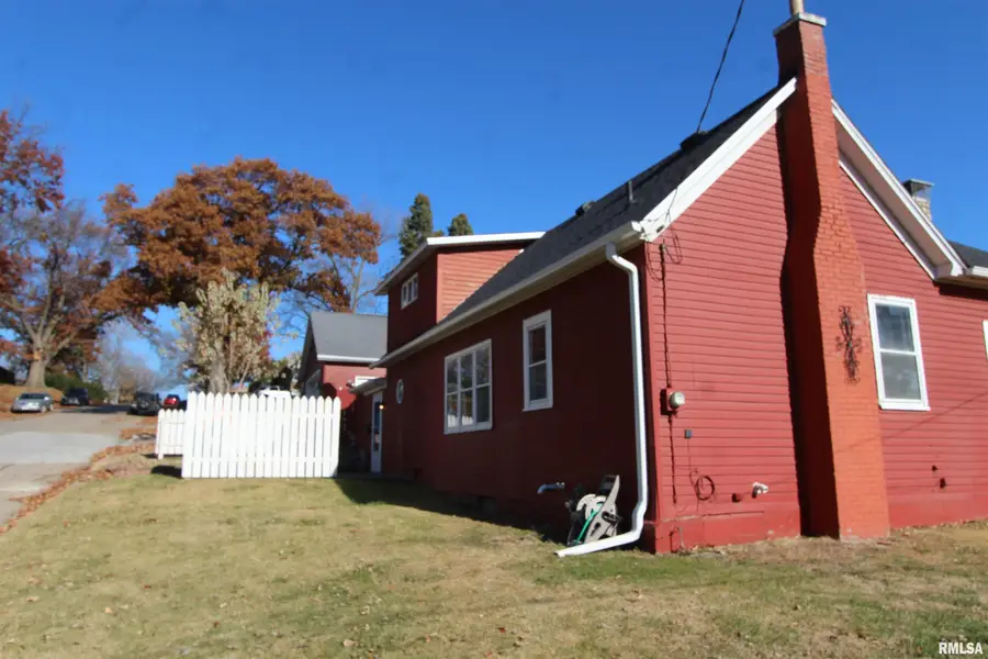 1316 Florence Avenue, Clinton, IA 52732 - Image #2