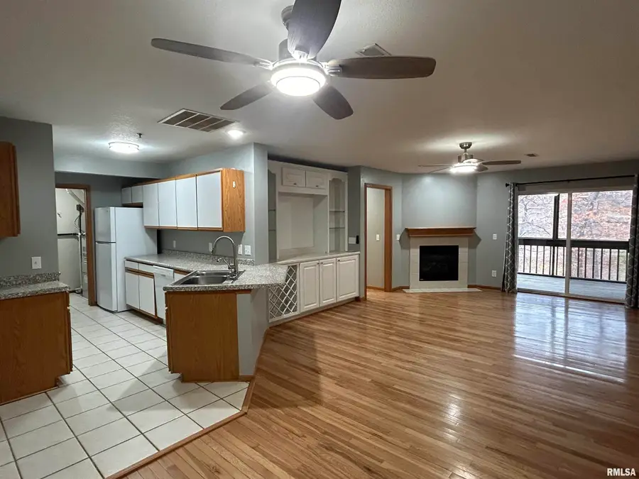 3810 Creek Hill Drive, Bettendorf, IA 52722 - Image #2