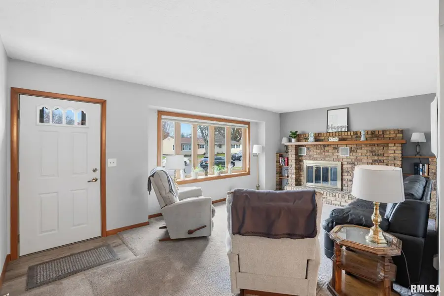 2159 W 35th Street, Davenport, IA 52806 - Image #3