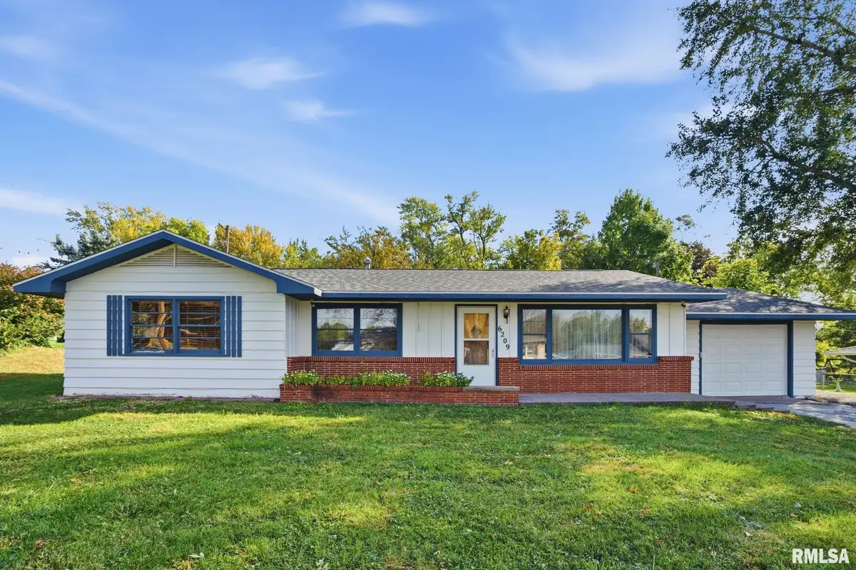 6209 Fair Avenue, Davenport, IA 52806 - Image #1