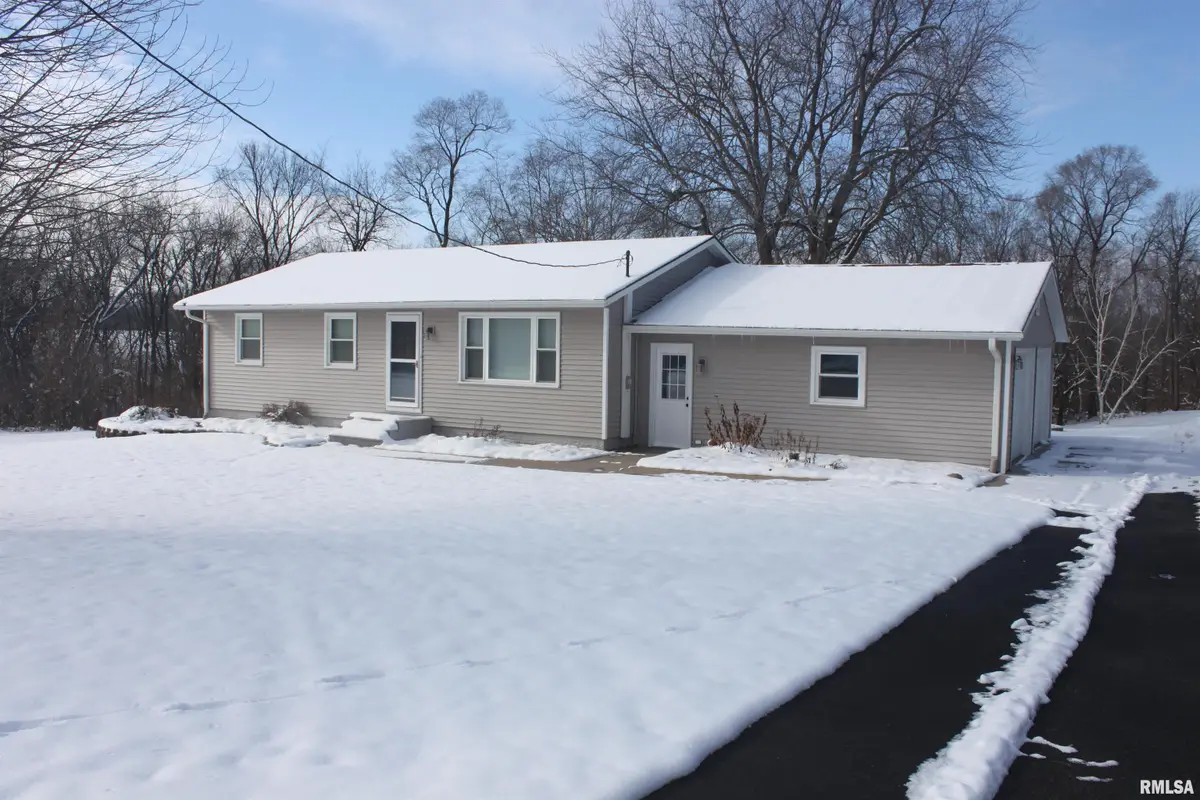 9012 98th Street West, Taylor Ridge, IL 61284 - Image #1