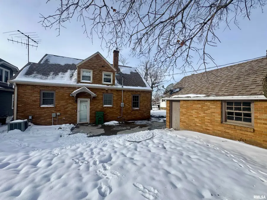 602 Washington Avenue, Lowden, IA 52255 - Image #2