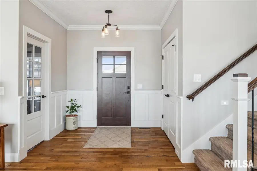 3535 Cobblestone Drive, Bettendorf, IA 52722 - Image #2