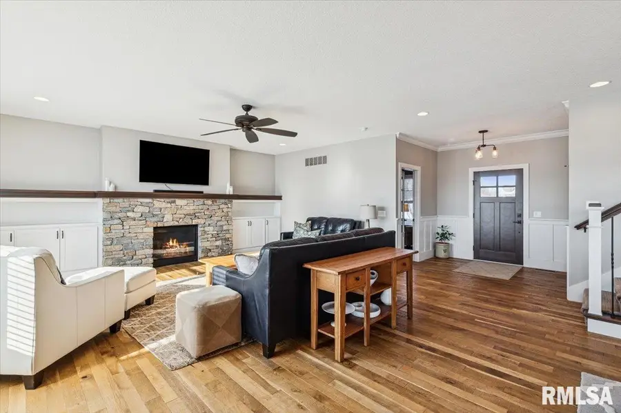 3535 Cobblestone Drive, Bettendorf, IA 52722 - Image #3