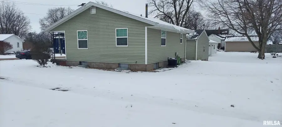 201 W E Street, Alpha, IL 61413 - Image #3