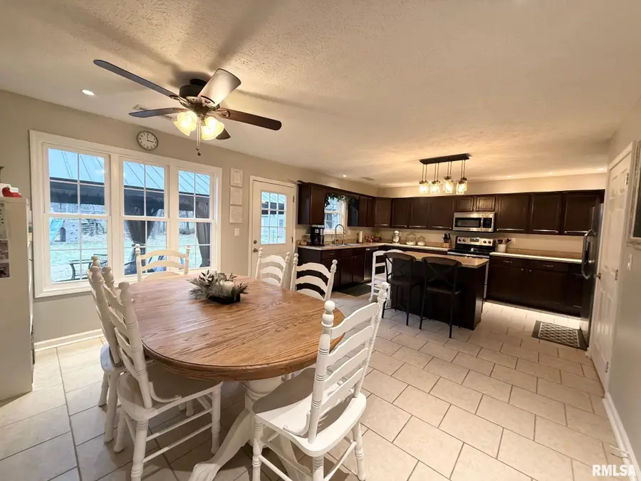 1809 Sherry Lane, Carterville, IL 62918 - Image #3