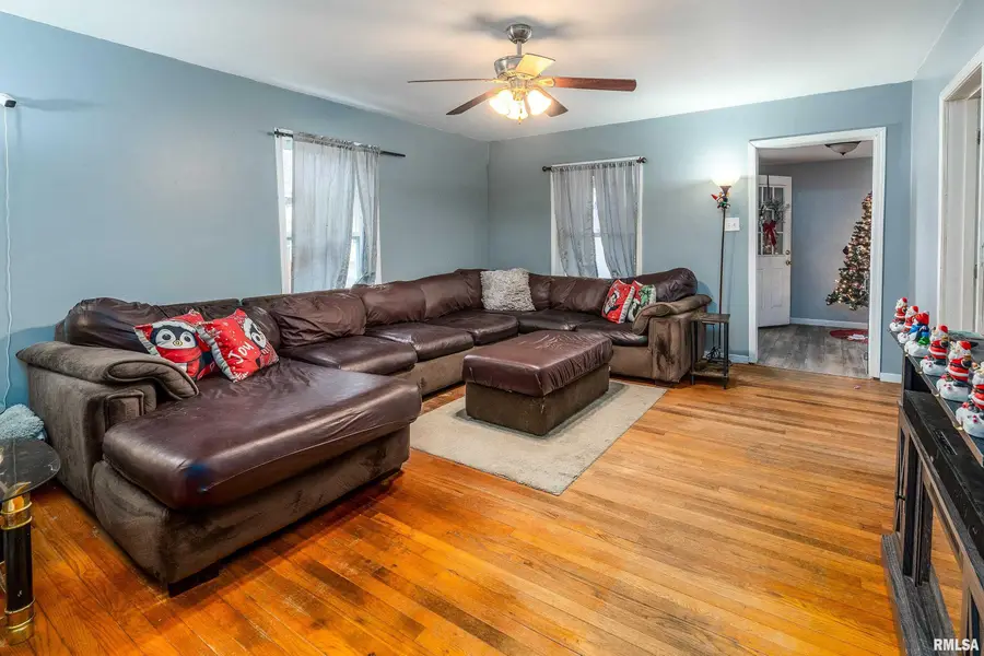 308 N Washington Boulevard, West Frankfort, IL 62896 - Image #3