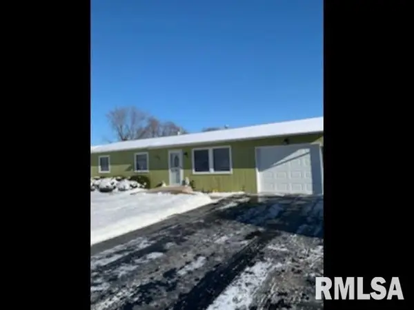 111 E 4th Street, Coal Valley, IL 61240