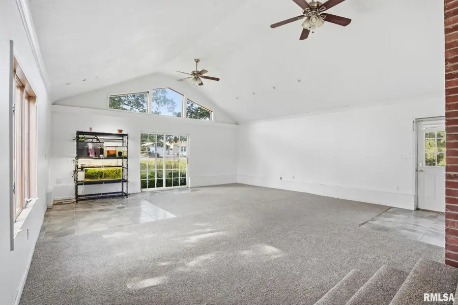 1011 36th Avenue, East Moline, IL 61244 - Image #3